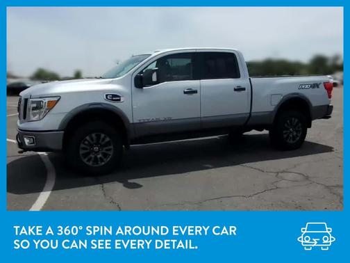 Photo 3 of 35 of 2017 Nissan Titan XD PRO-4X