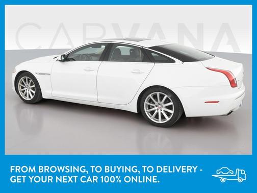 Photo 5 of 50 of 2014 Jaguar XJ Base