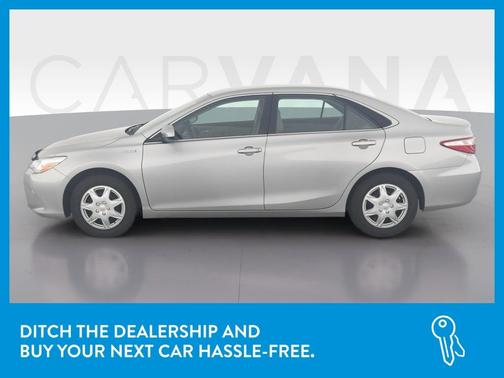 Photo 4 of 42 of 2017 Toyota Camry Hybrid LE