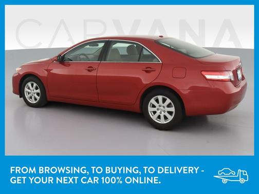 Photo 5 of 33 of 2010 Toyota Camry LE