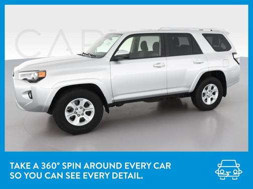 Photo 3 of 44 of 2016 Toyota 4Runner SR5 Sport