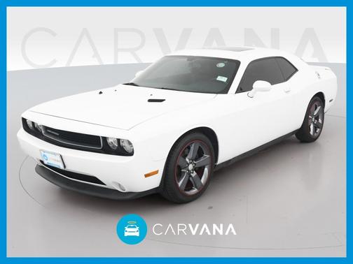 Photo 1 of 40 of 2013 Dodge Challenger SXT