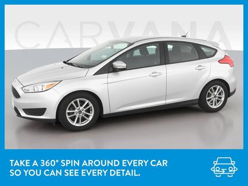Photo 3 of 33 of 2016 Ford Focus SE