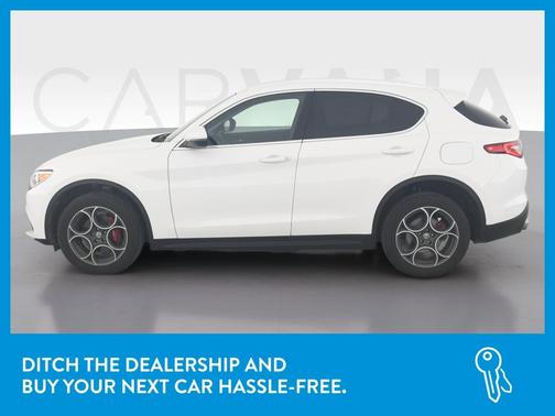 Photo 3 of 35 of 2018 Alfa Romeo Stelvio Base