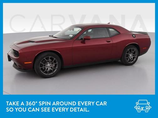 Photo 3 of 40 of 2018 Dodge Challenger GT