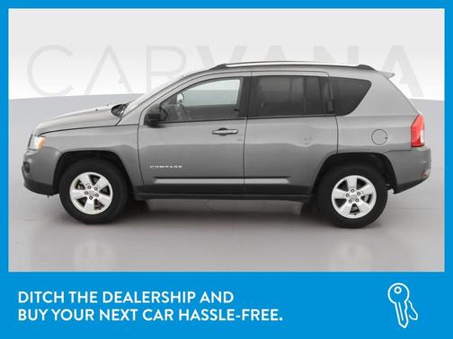 Photo 4 of 32 of 2013 Jeep Compass Sport