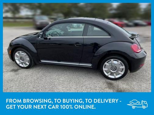 Photo 5 of 35 of 2019 Volkswagen Beetle 2.0T SE