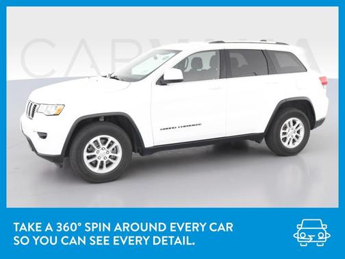 Photo 3 of 40 of 2018 Jeep Grand Cherokee Laredo E
