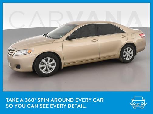 Photo 3 of 37 of 2011 Toyota Camry LE