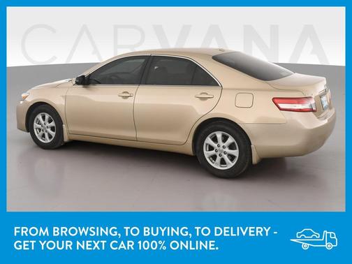 Photo 5 of 37 of 2011 Toyota Camry LE