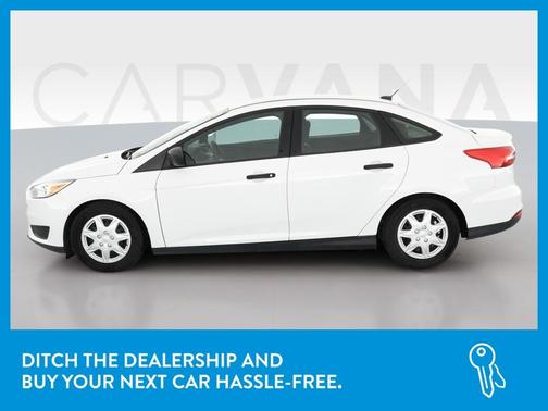 Photo 4 of 33 of 2016 Ford Focus S