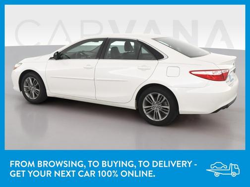 Photo 5 of 32 of 2015 Toyota Camry SE