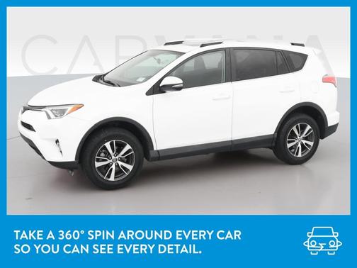 Photo 3 of 42 of 2016 Toyota RAV4 XLE