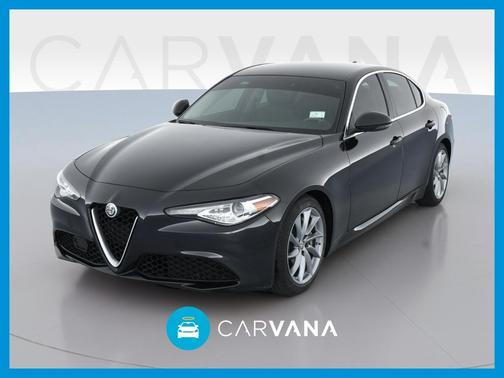 Photo 1 of 43 of 2017 Alfa Romeo Giulia Base