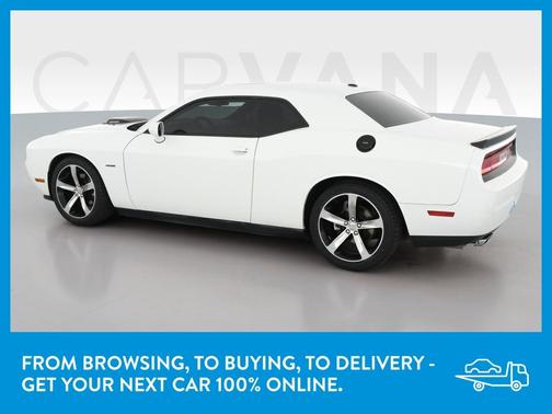 Photo 5 of 40 of 2014 Dodge Challenger R/T