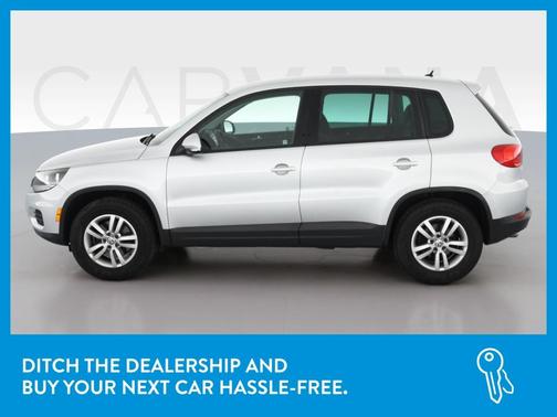 Photo 4 of 41 of 2012 Volkswagen Tiguan LE