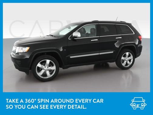 Photo 3 of 49 of 2012 Jeep Grand Cherokee Overland