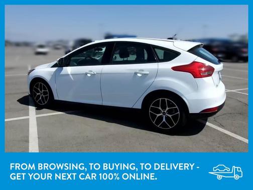 Photo 5 of 33 of 2017 Ford Focus SEL