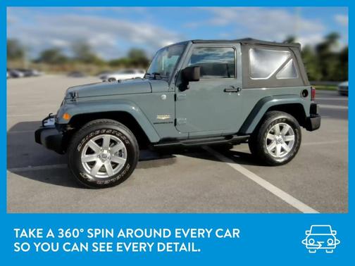 Photo 3 of 28 of 2014 Jeep Wrangler Sahara