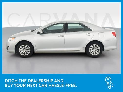 Photo 4 of 37 of 2012 Toyota Camry L