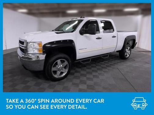 Photo 3 of 58 of 2014 Chevrolet Silverado 2500 LT