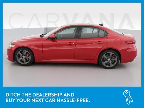 Photo 4 of 42 of 2017 Alfa Romeo Giulia Base