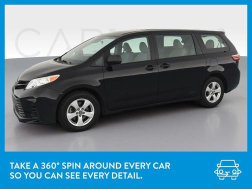 Photo 3 of 43 of 2018 Toyota Sienna L
