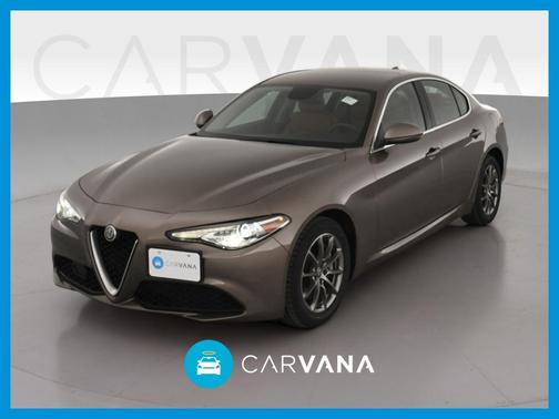 Photo 1 of 43 of 2019 Alfa Romeo Giulia Base