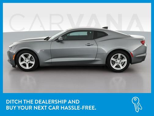 Photo 4 of 31 of 2020 Chevrolet Camaro LT