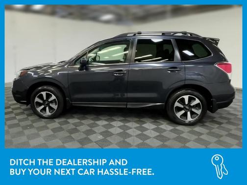 Photo 4 of 70 of 2017 Subaru Forester 2.5i Limited