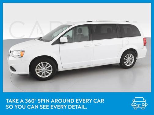Photo 3 of 41 of 2018 Dodge Grand Caravan SXT