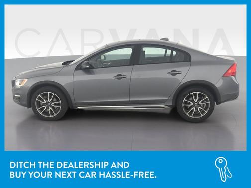 Photo 4 of 48 of 2016 Volvo S60 Cross Country T5 Platinum