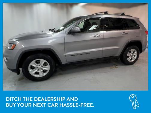 Photo 4 of 45 of 2017 Jeep Grand Cherokee Laredo