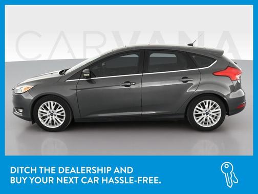 Photo 4 of 44 of 2015 Ford Focus Titanium
