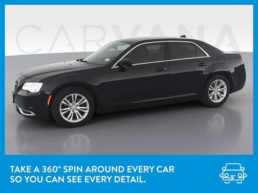 Photo 3 of 43 of 2020 Chrysler 300 Touring
