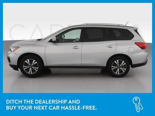 Photo 4 of 40 of 2017 Nissan Pathfinder SV