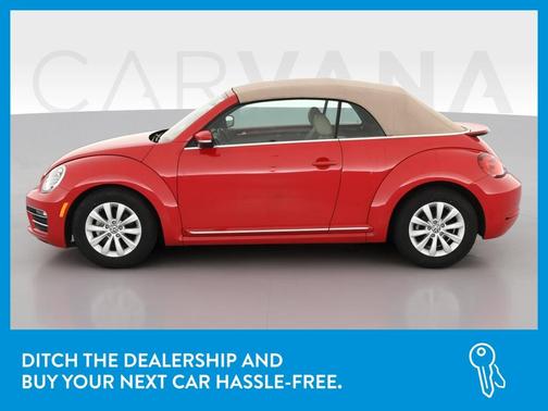 Photo 4 of 41 of 2017 Volkswagen Beetle 1.8T S