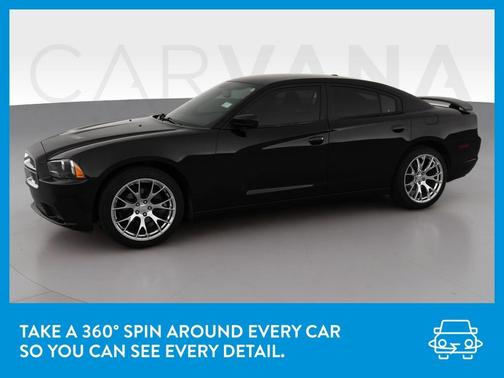 Photo 3 of 32 of 2014 Dodge Charger SE