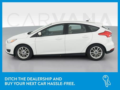 Photo 4 of 36 of 2016 Ford Focus SE