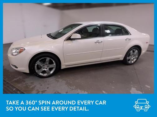 Photo 3 of 31 of 2012 Chevrolet Malibu 3LT