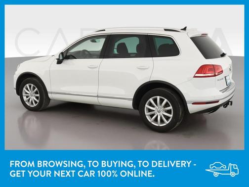 Photo 5 of 44 of 2017 Volkswagen Touareg V6 Sport w/Technology