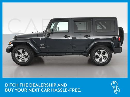 Photo 4 of 34 of 2017 Jeep Wrangler Unlimited Sahara