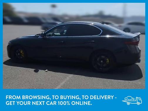 Photo 5 of 34 of 2017 Alfa Romeo Giulia Base
