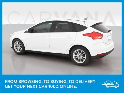 Photo 5 of 31 of 2017 Ford Focus SE