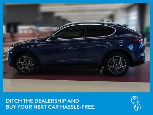 Photo 4 of 37 of 2018 Alfa Romeo Stelvio Base