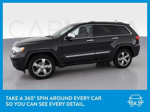 Photo 3 of 38 of 2011 Jeep Grand Cherokee Overland
