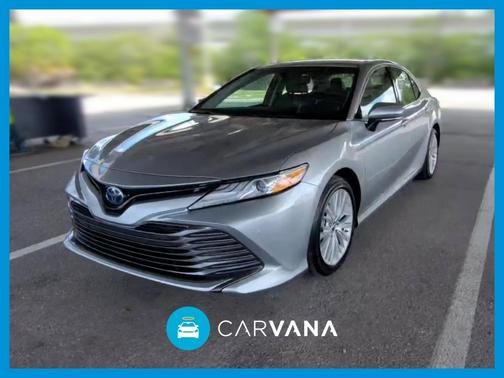 Photo 1 of 30 of 2018 Toyota Camry Hybrid XLE