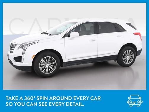 Photo 3 of 48 of 2017 Cadillac XT5 Luxury