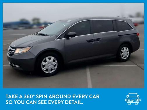 Photo 3 of 34 of 2015 Honda Odyssey LX
