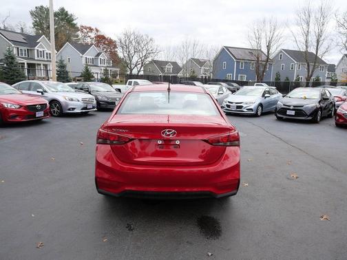 2019 Hyundai Accent SE